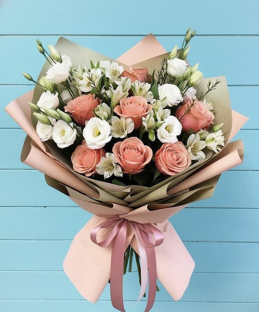 Букет цветов из: Розы, Альстромерии и Лизиантусы в Литвиново