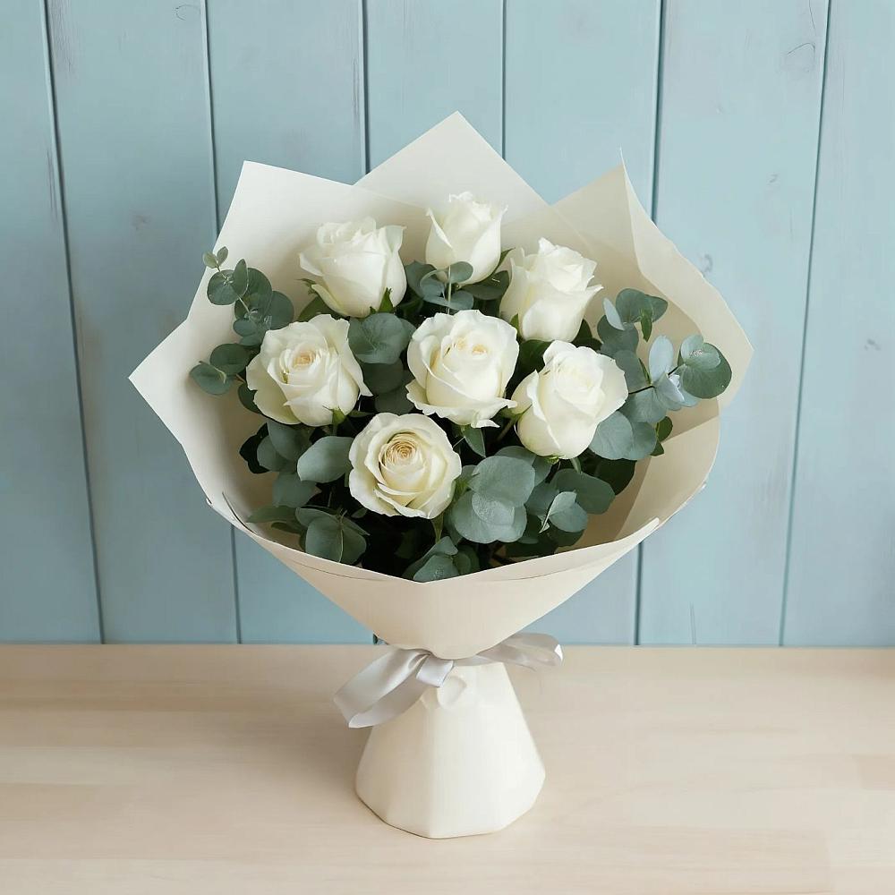 Букет Белые розы в Эвкалипте в Литвиново