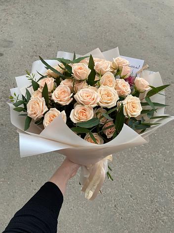 Букет Кремовые розы Латте в Литвиново